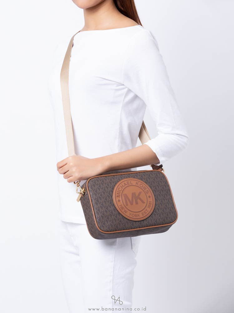michael kors fulton large crossbody