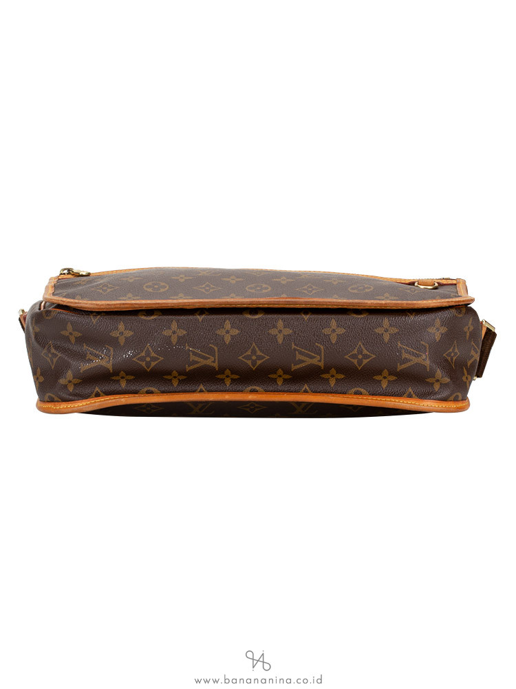 LOUIS VUITTON Monogram Bosphore GM
