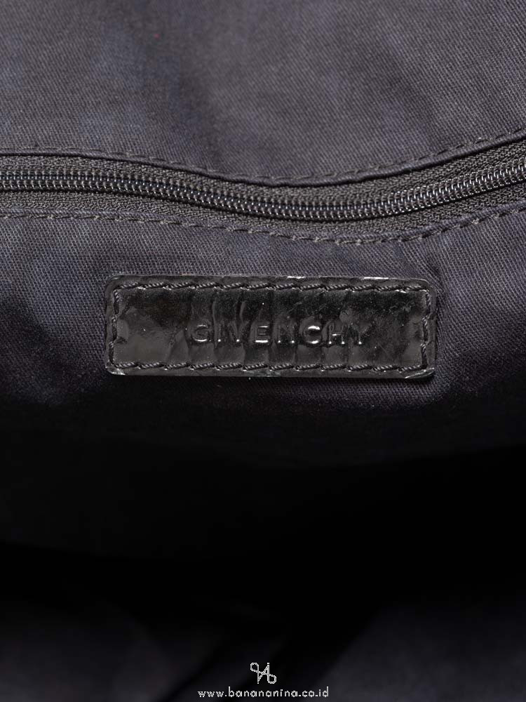 GIVENCHY Crinkled Patent Nightingale Medium Satchel Black