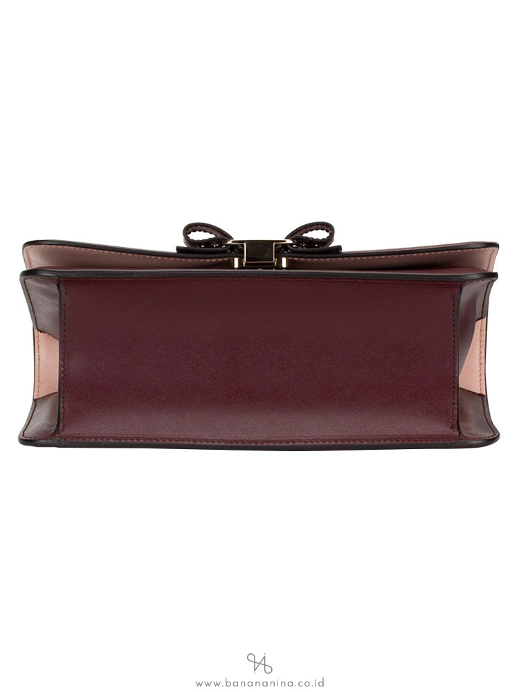 SALVATORE FERRAGAMO Vara Bow Medium Shoulder Bag Wine