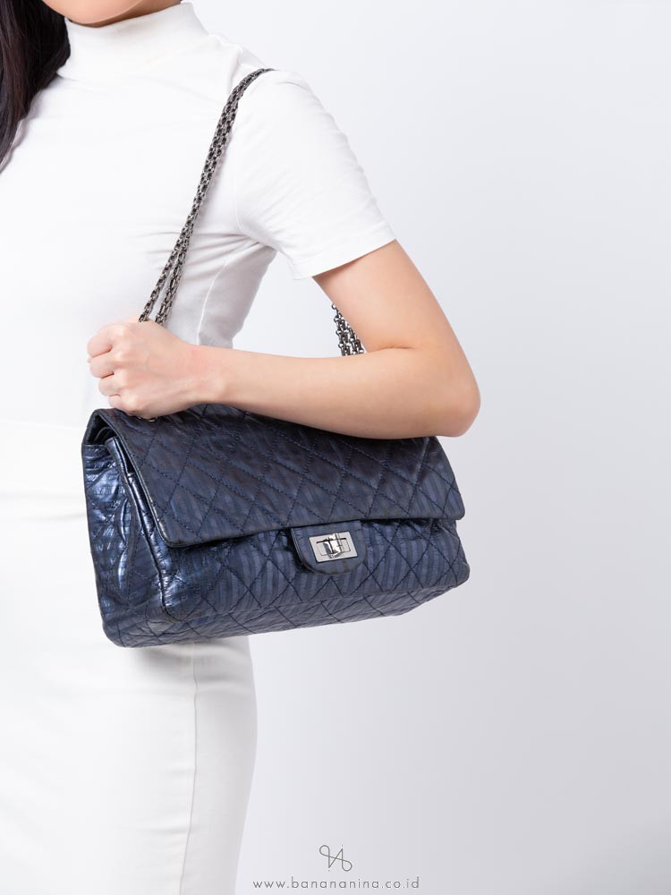 CHANEL 2.55 Reissue Metallic Calfskin Flap Bag Blue