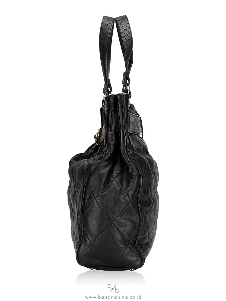 CHANEL Quilted Lambskin Door Latch Shopper Black