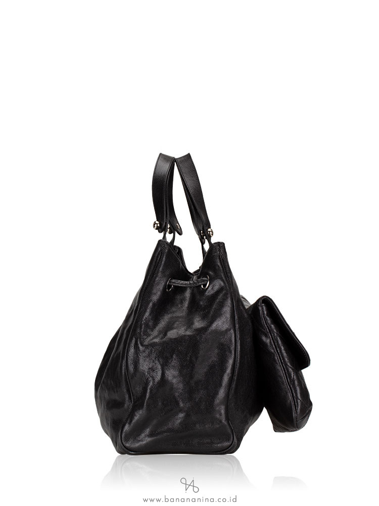 CHANEL Glazed Caviar Pocket In The City Tote Black