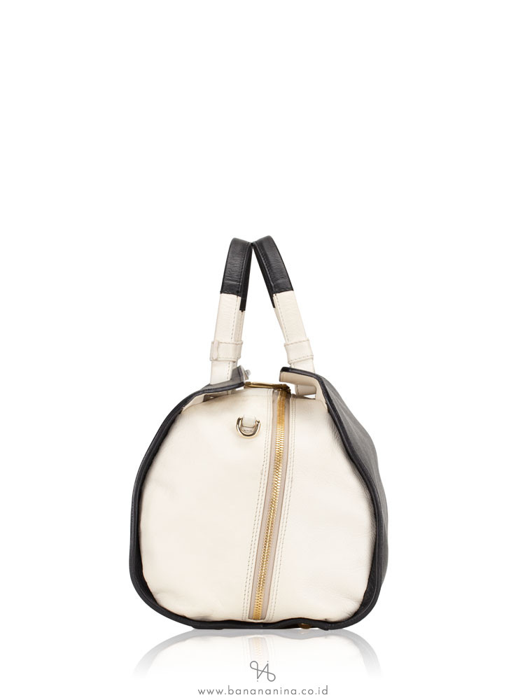 FURLA Venus Medium Satchel Onyx Petalo