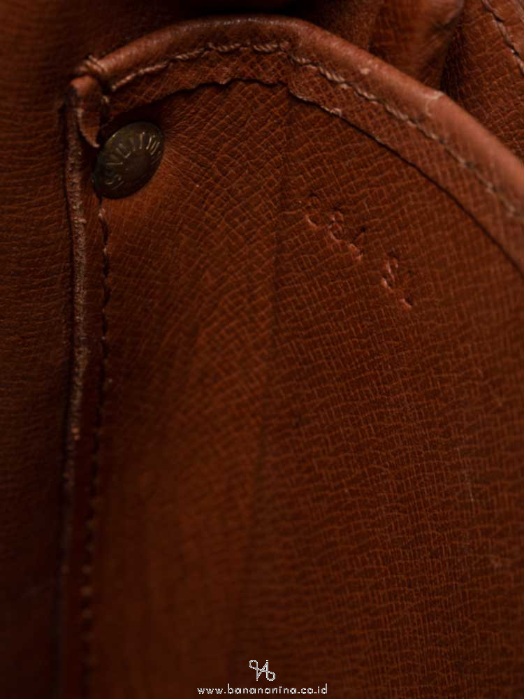 LOUIS VUITTON Monogram Cartouchiere