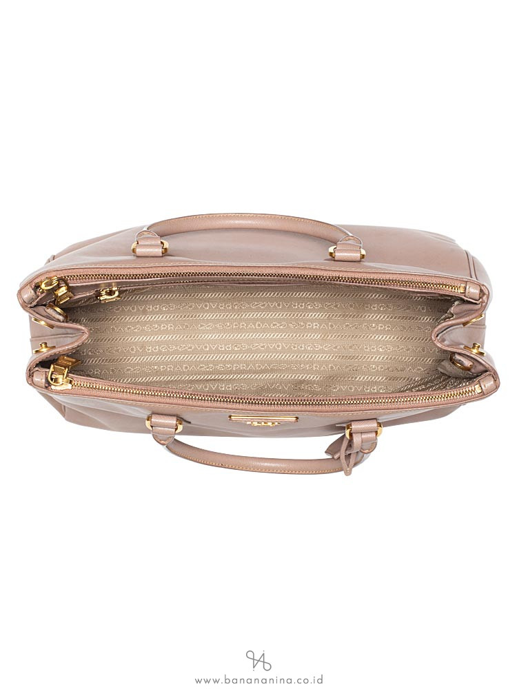 PRADA BN1786 Saffiano Lux Double Zip Tote Cammeo