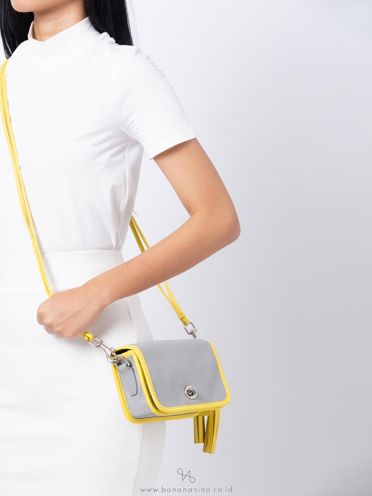 COACH 22406 Legacy Leather Penny Crossbody Grey Lemon
