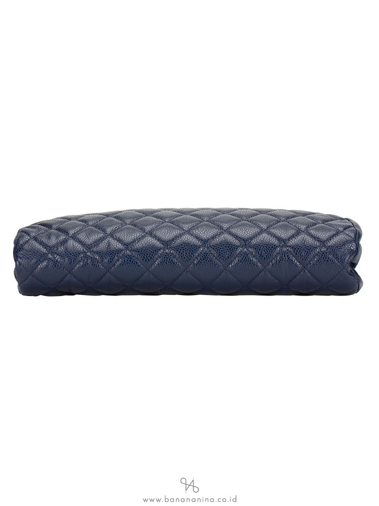 CHANEL Caviar Leather Timeless Clutch Navy