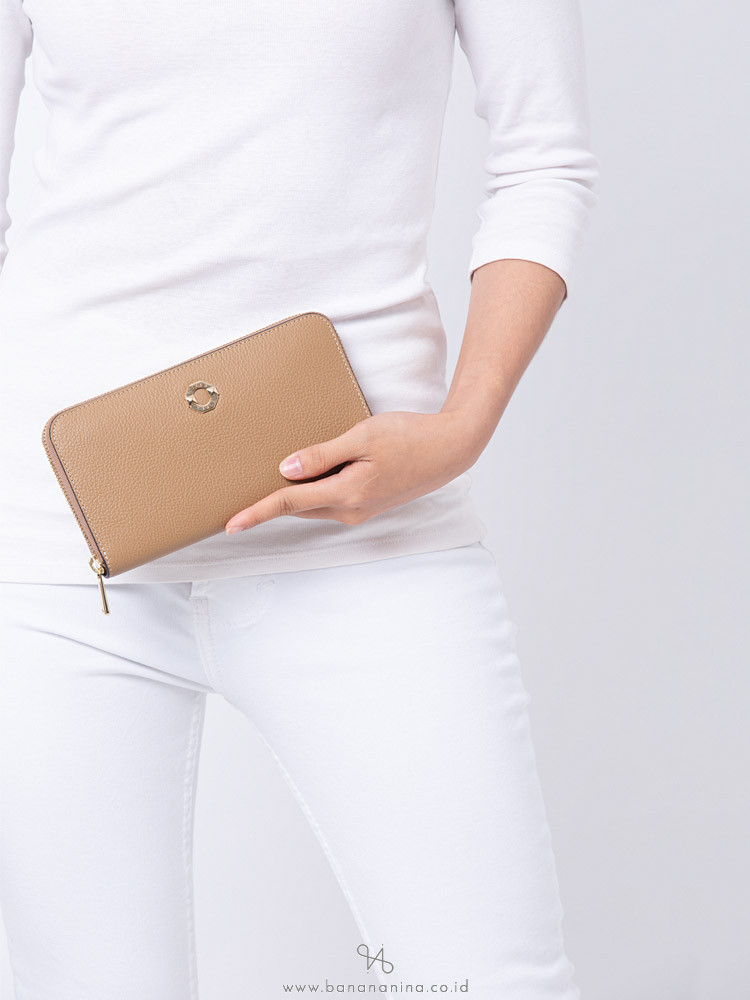 FURLA Olympia Leather Zip Wallet Cappuccino