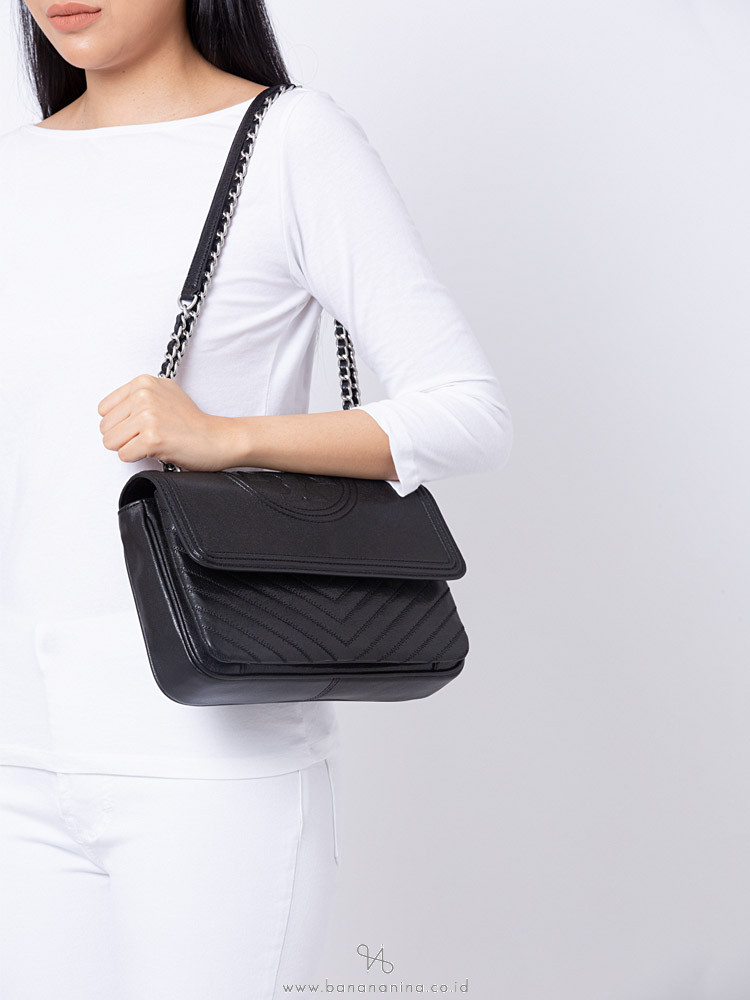 fleming distressed flap shoulder bag