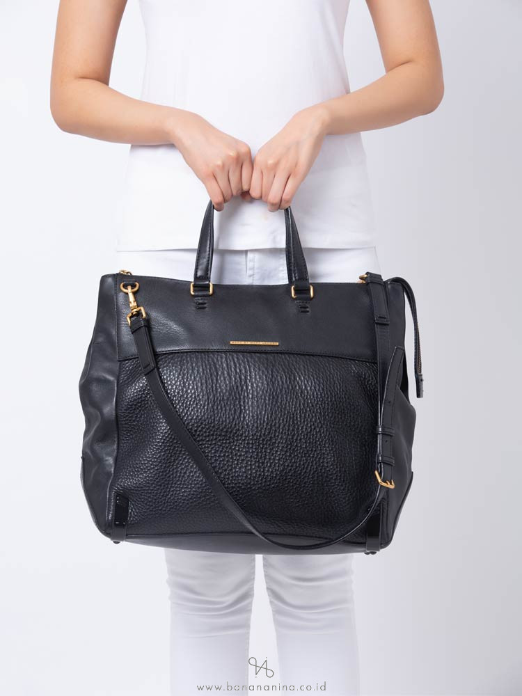 MARC BY MARC JACOBS M3134010 Leather Tote Black