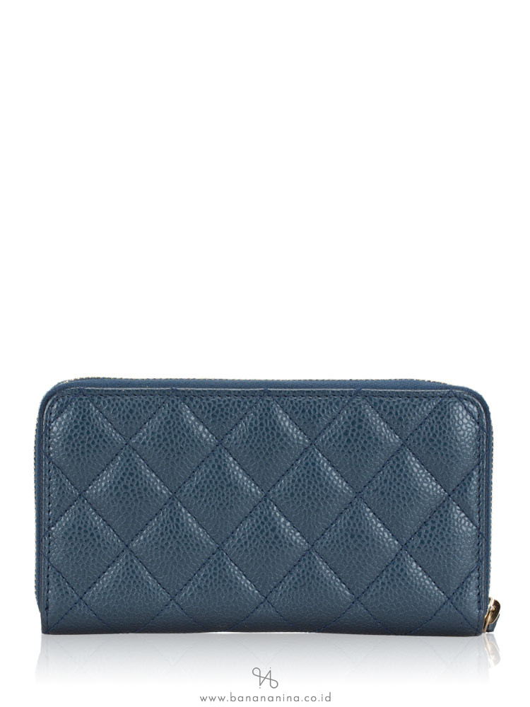 CHANEL Caviar Medium Zip Wallet Blue