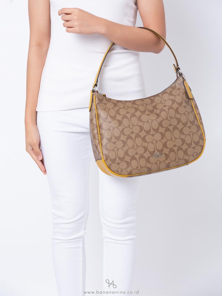 COACH 29209 Signature Zip Shoulder Bag Khaki Flax