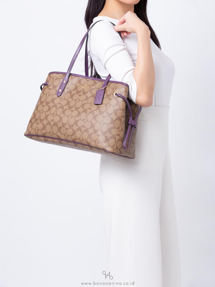 COACH 57842 Signature Drawstring Carryall Khaki Blackberry