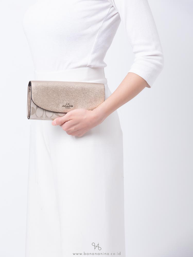 COACH 38713 Metallic Signature Slim Envelope Wallet Platinum