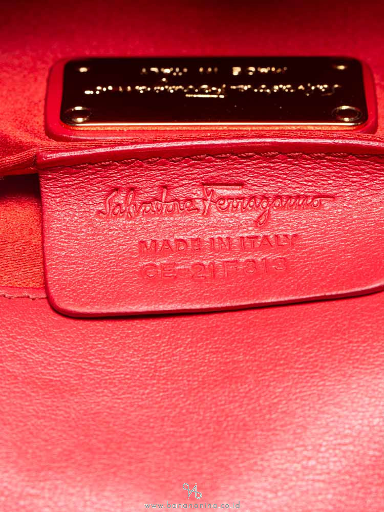 SALVATORE FERRAGAMO Thalia Satin Clutch Opera