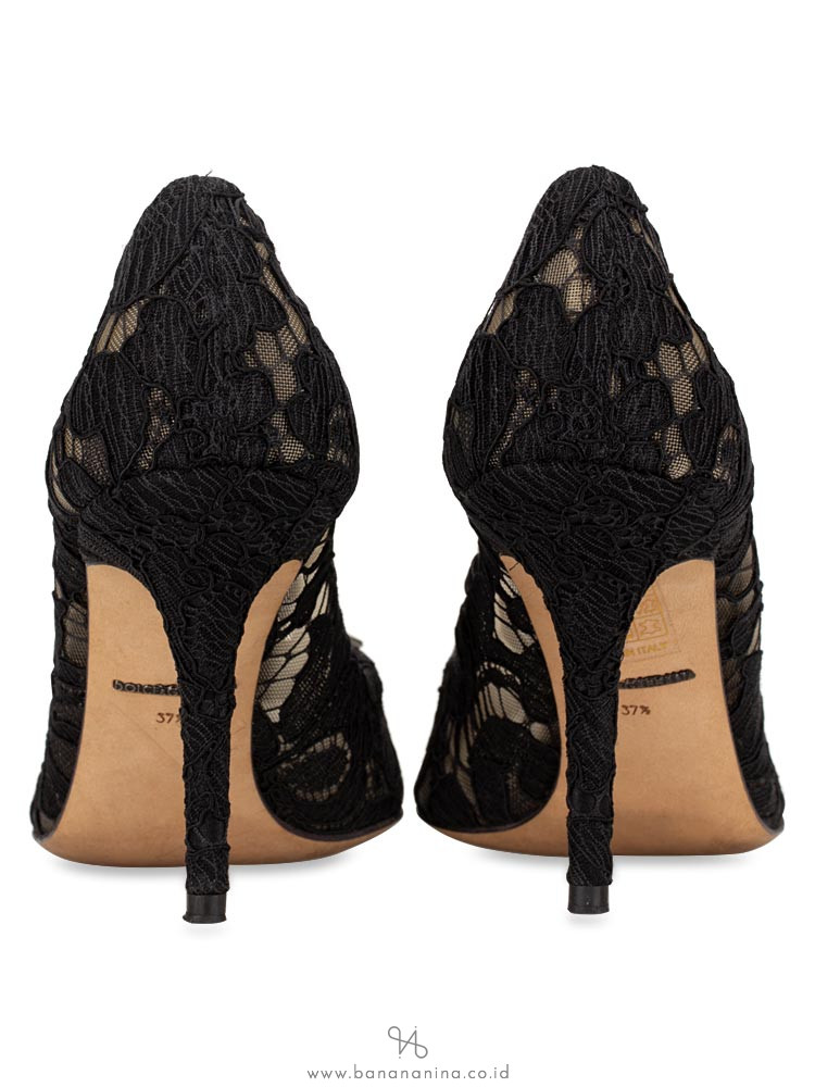DOLCE & GABBANA Bellucci Embellished Lace Pump Black Sz 37.5
