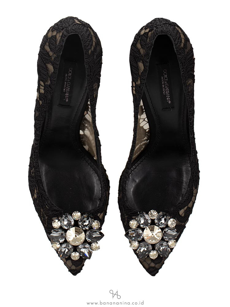 DOLCE & GABBANA Bellucci Embellished Lace Pump Black Sz 37.5