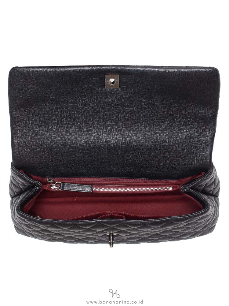 CHANEL Caviar Quilted Medium Coco Handle Flap Black