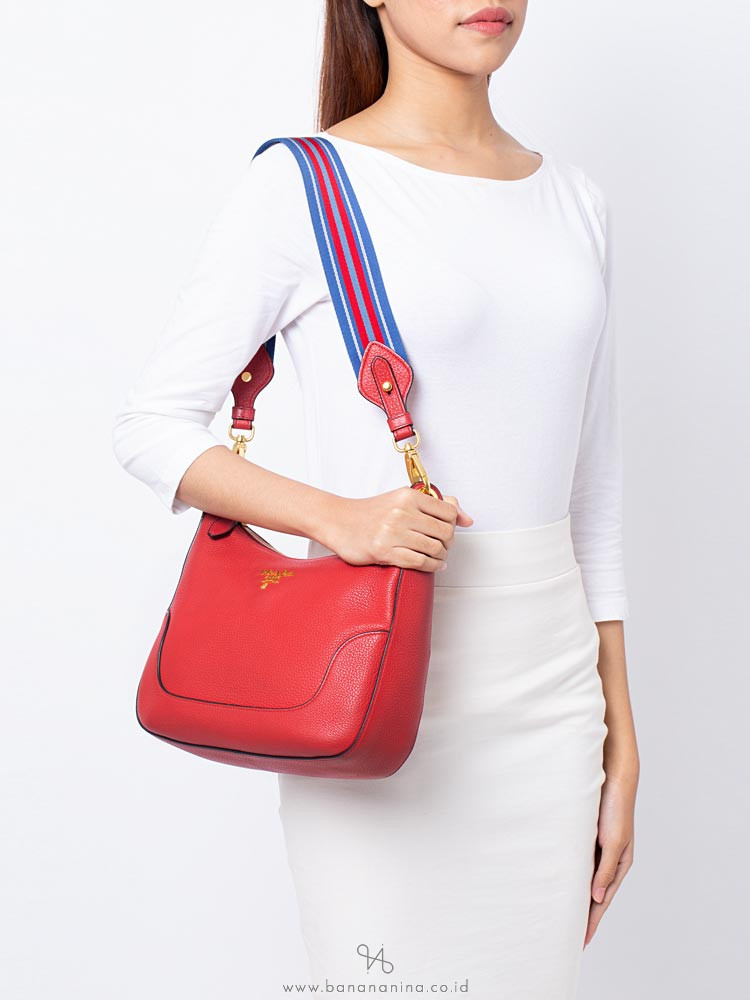 PRADA 1BC052 Vitello Daino Shoulder Bag Rosso