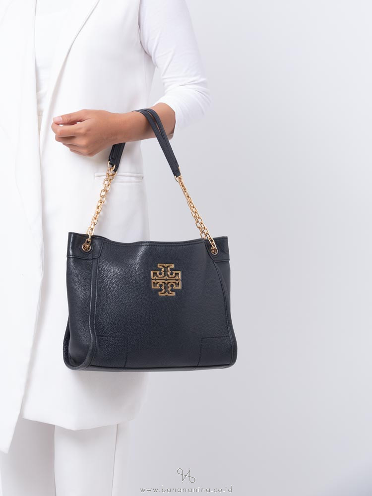 tory burch britten tote