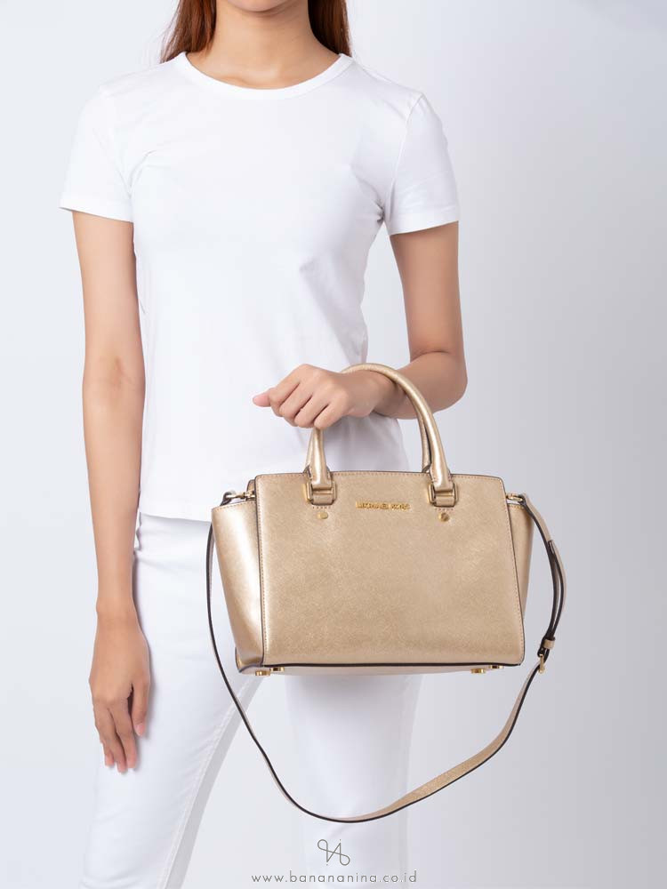 MICHAEL KORS Selma Medium Leather Satchel Pale Gold