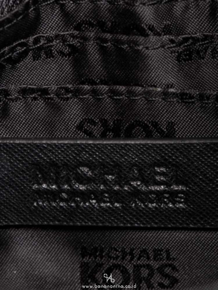 MICHAEL KORS Tina Small Clutch Illustrations Black