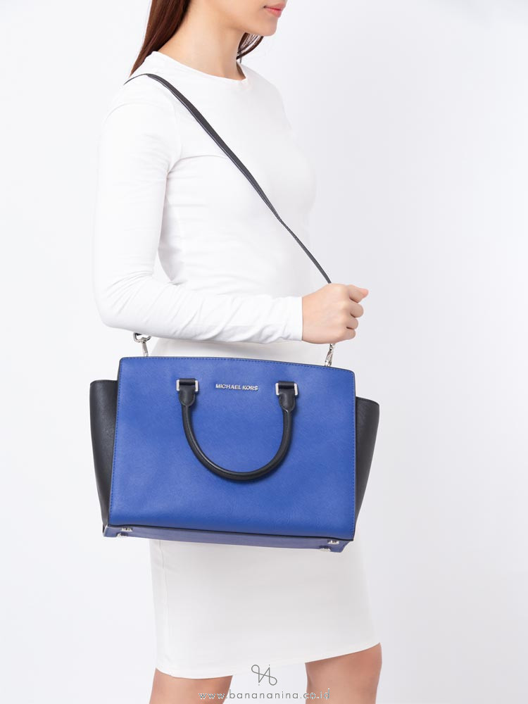 MICHAEL KORS Selma Saffiano Large Satchel Black Blue