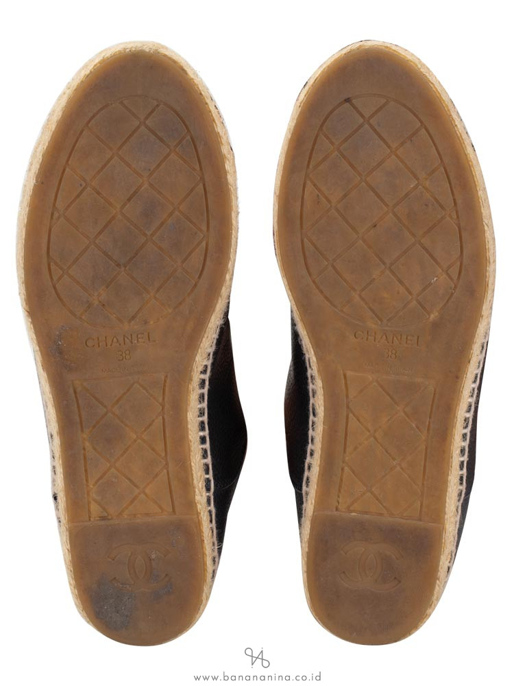 CHANEL Cap Toe Monochrome Leather Espadrilles Navy Black Sz 38