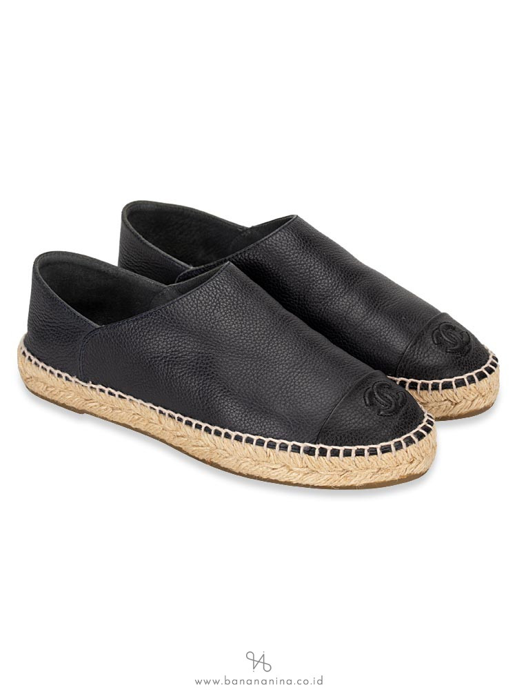CHANEL Cap Toe Monochrome Leather Espadrilles Navy Black Sz 38