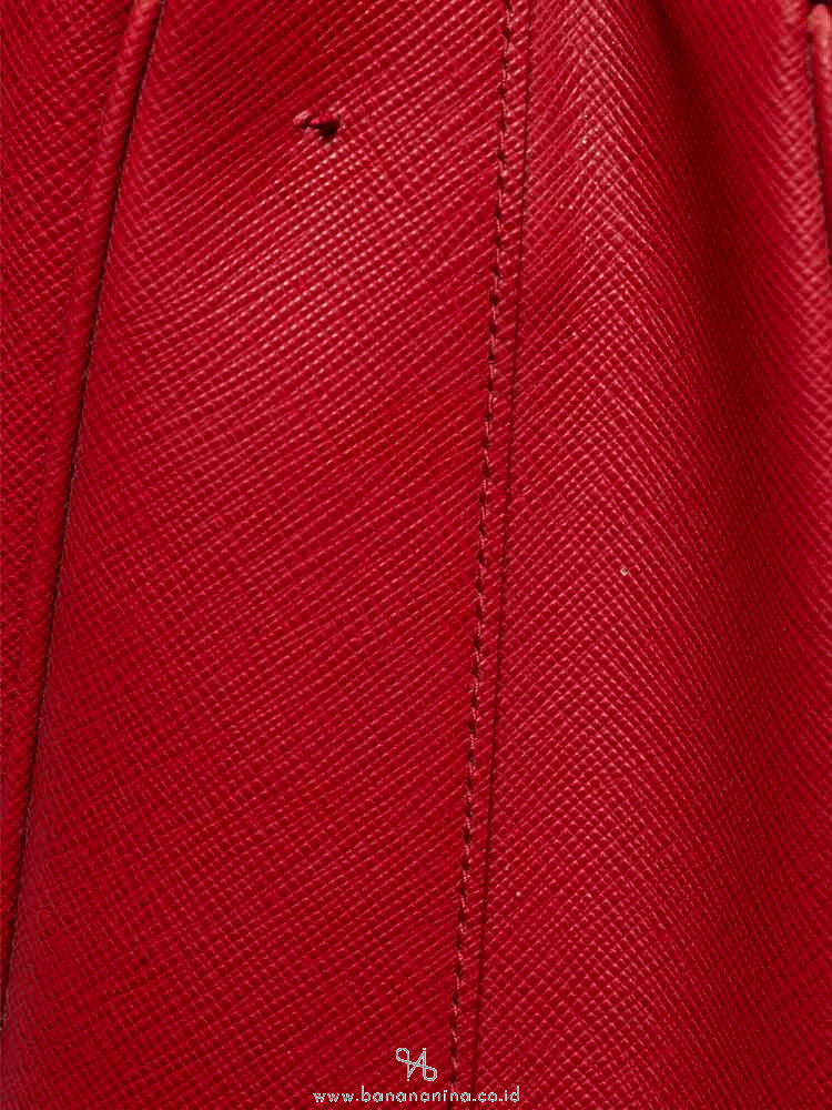 PRADA BN1874 Saffiano Lux Satchel Fuoco