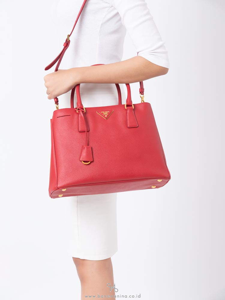 PRADA BN1874 Saffiano Lux Satchel Fuoco