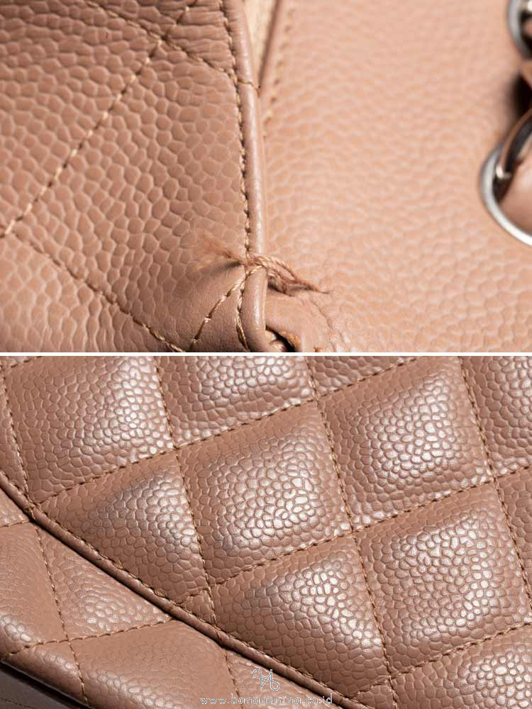 CHANEL Caviar Quilted Jumbo Classic Flap Bag Taupe