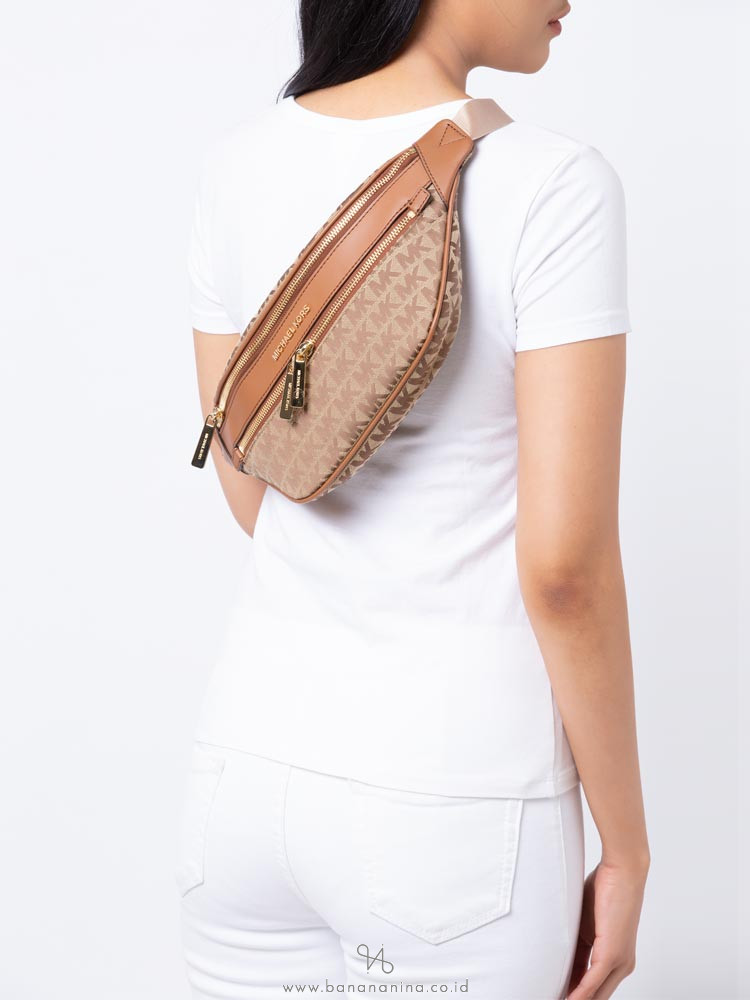 MICHAEL KORS Kenly Monogram Waist Pack Beige Ebony Luggage