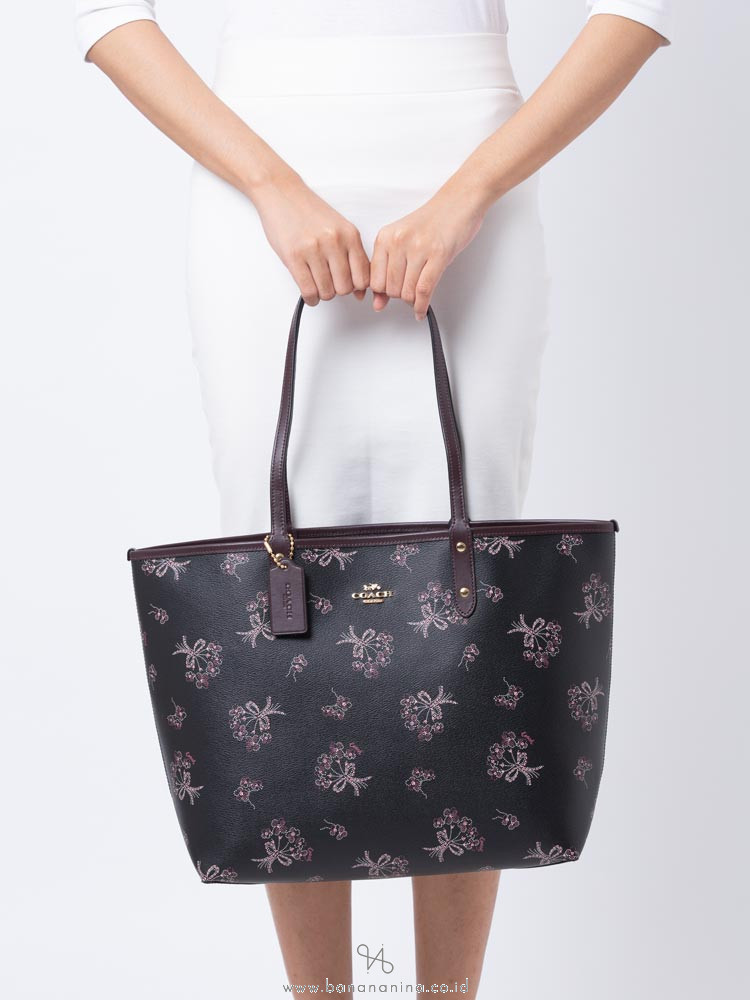 COACH 78283 Ribbon Bouquet Reversible city Tote Black Pink Multi Oxblood