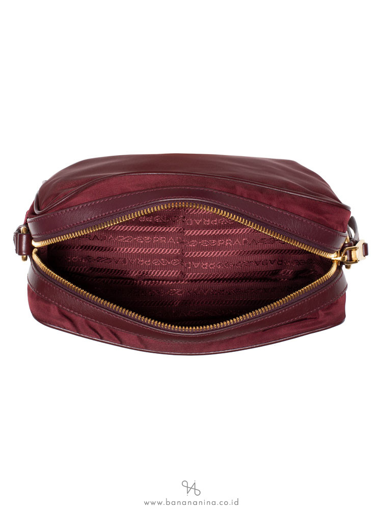 PRADA 1BH089 Tessuto Soft Calf Crossbody Granato