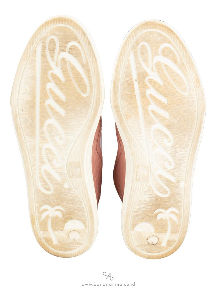 GUCCI Microguccissima Slip On Sneakers Soft Pink Sz 37