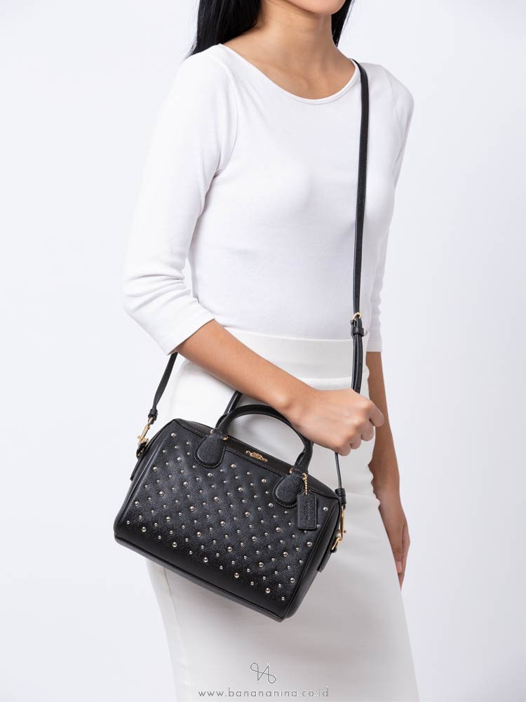 COACH 77913 Crossgrain With Rivet Stud Mini Bennet Black