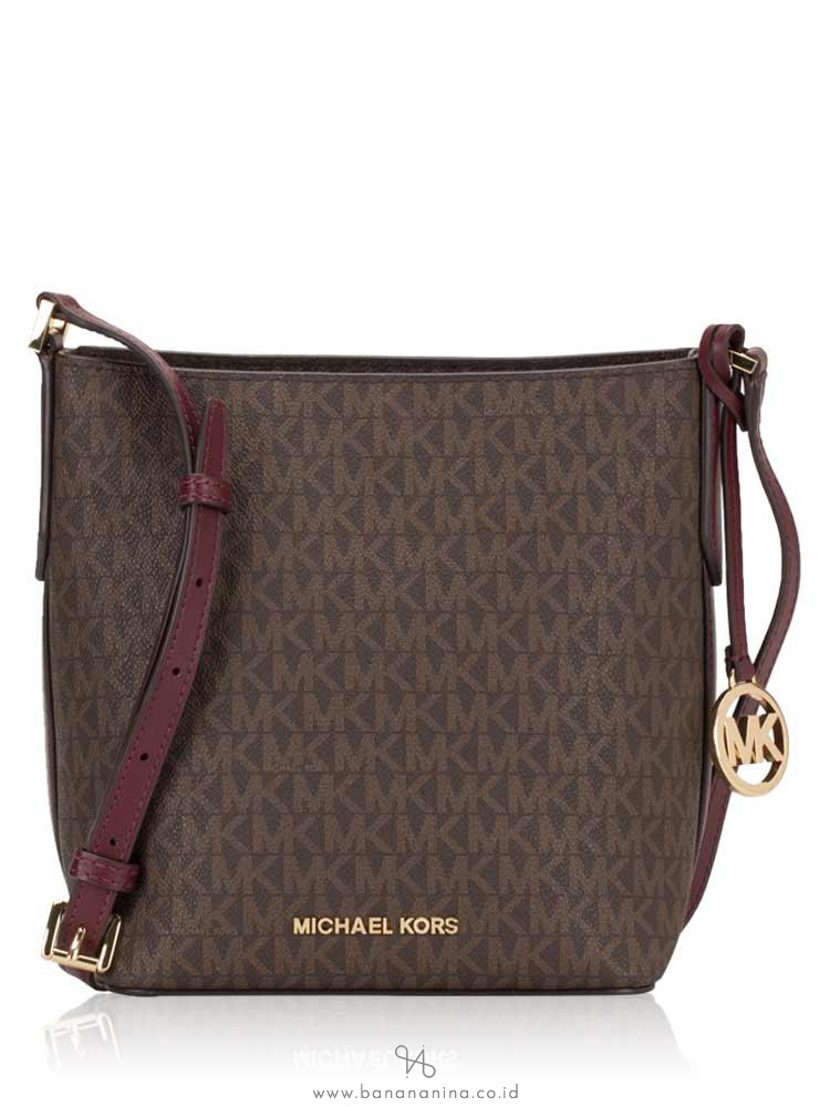 MICHAEL KORS Kimberly Signature Small Bucket Bag Merlot