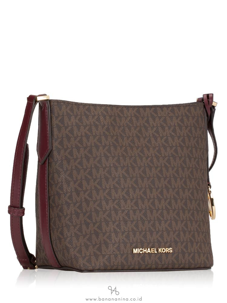 MICHAEL KORS Kimberly Signature Small Bucket Bag Merlot