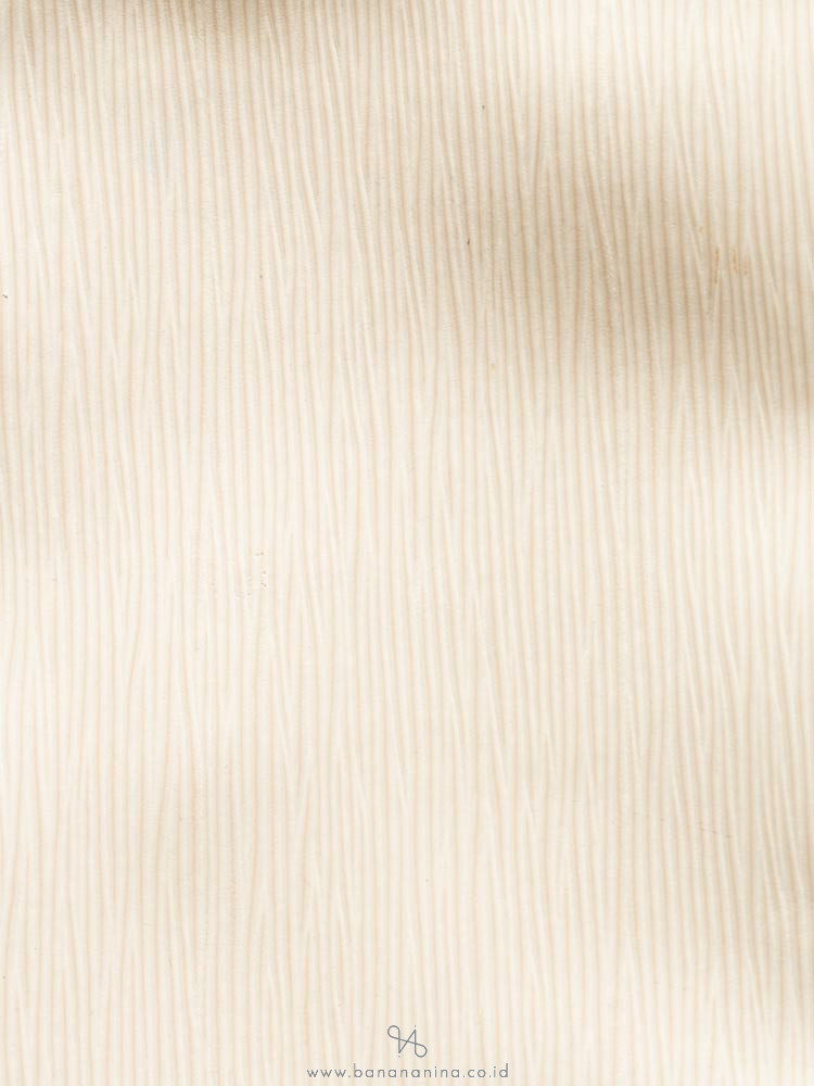 LOUIS VUITTON Epi Petit Noe Ivory