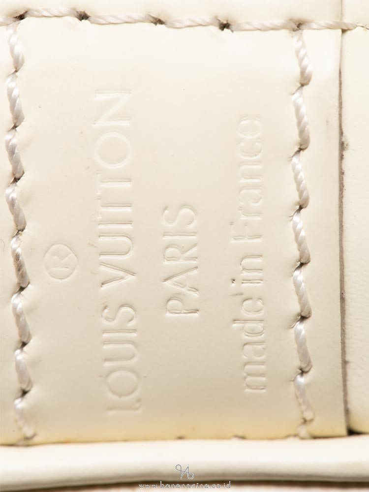 LOUIS VUITTON Epi Petit Noe Ivory