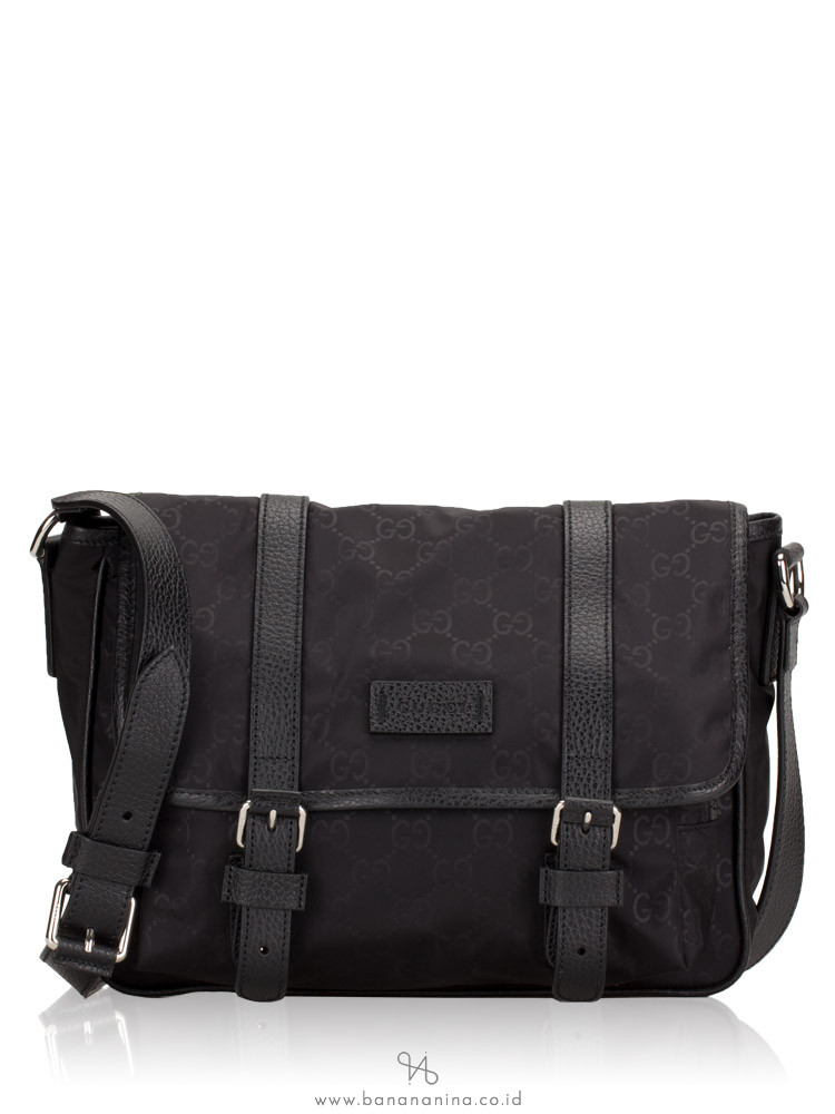 GUCCI Guccissima Nylon Messenger Black