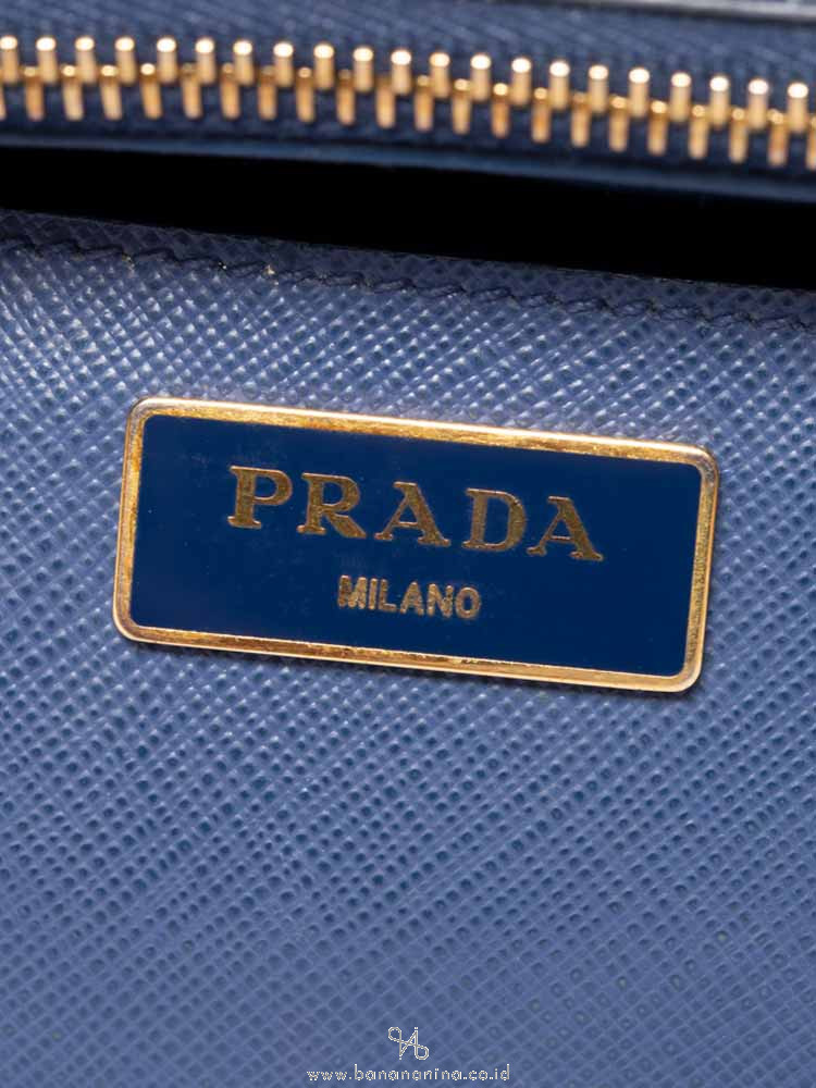 PRADA 1BA274 Saffiano Lux Double Zip Tote Bluette