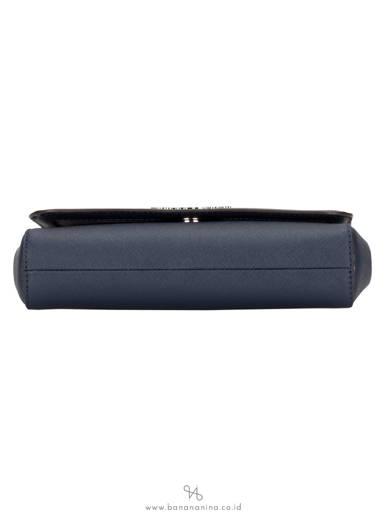 MICHAEL KORS Jet Set Item Medium Saffiano Pouchette Crossbody Navy