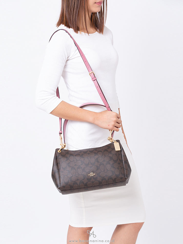 small mia shoulder bag in signature canvas