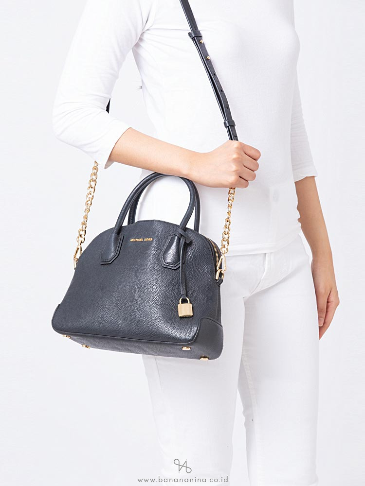 MICHAEL KORS Mercer Medium Leather Dome Satchel Black
