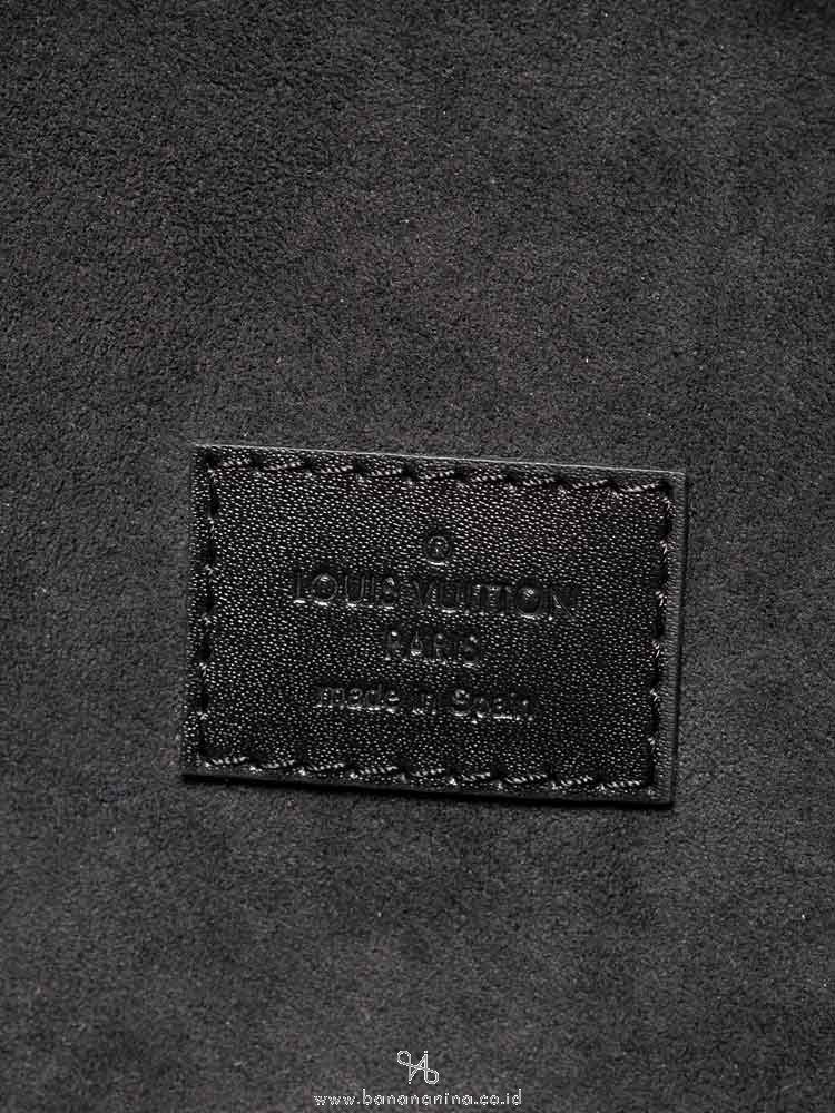 LOUIS VUITTON Reverse Monogram Cannes