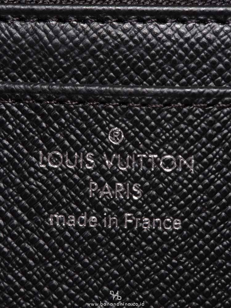 LOUIS VUITTON Epi Twist Wallet