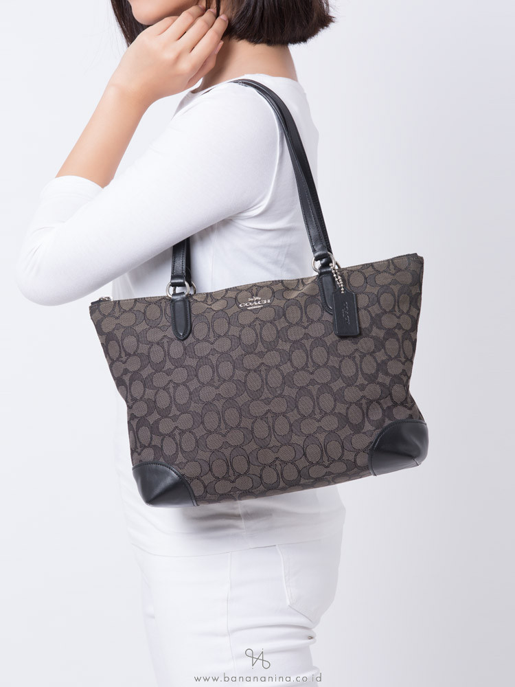 COACH 29958 Outline Signature Zip Tote Black Smoke